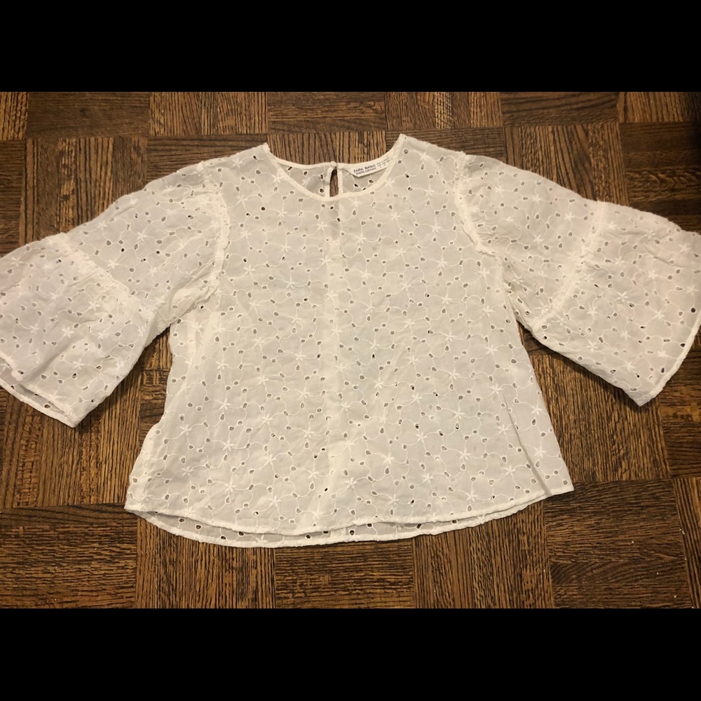 White flowy Zara top